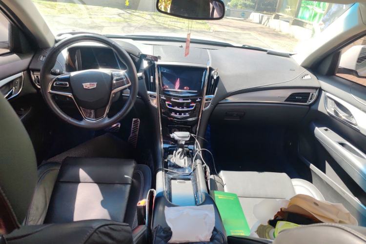 Used Cadillac ATS-L 2016 28T Fashion Edition Center Console