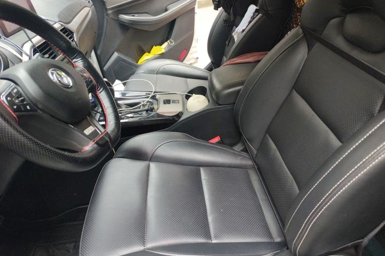 Used Dongfeng Fengon S560 2018 1.8L CVT Elite Model 7 Seats
