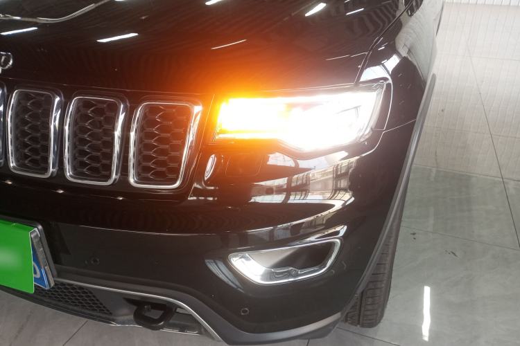 Used Jeep Grand Cherokee 2020 3.0L Professional Navigation Edition
