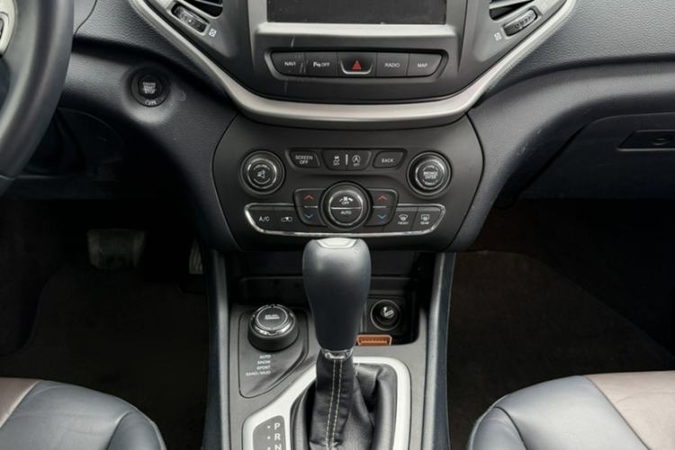 Used Jeep Cherokee 2016 2.4L Professional Edition