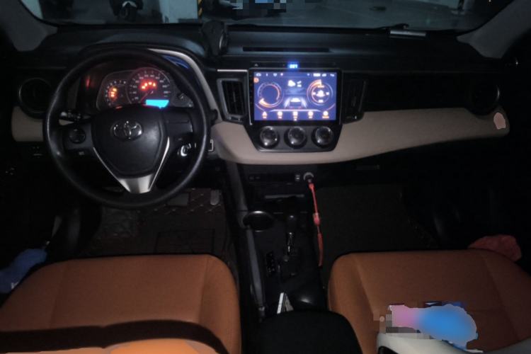 Used Toyota RAV4 2015 2.0L CVT Two-Wheel Drive Urban Edition
