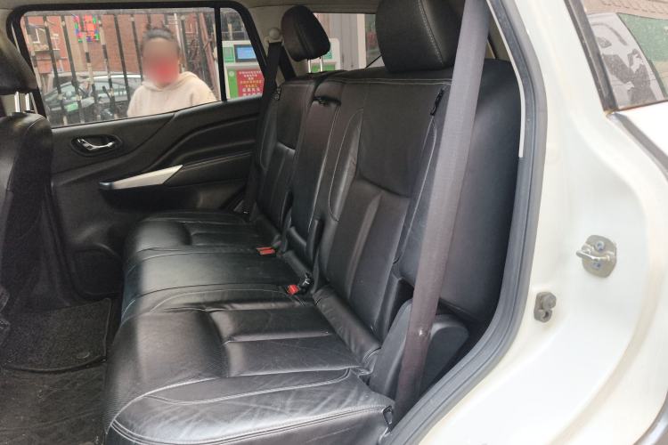 Used Nissan Terra 2018 2.5L Automatic 2WD Luxury Edition