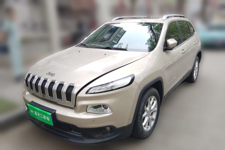 Used Jeep Cherokee 2016 2.0L Superior Edition