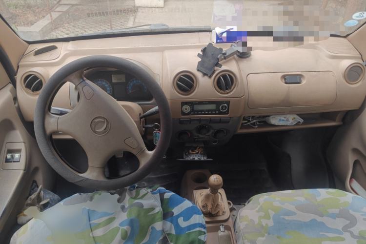 Used Dongfeng Xiaokang V27 2011 1.3L Standard Version BG13-20 Center Console