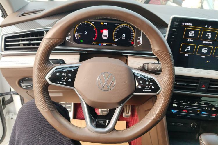 Used Volkswagen Tiguan L 2023 330TSI Automatic Two-Wheel Drive R-Line Enjoyment Edition