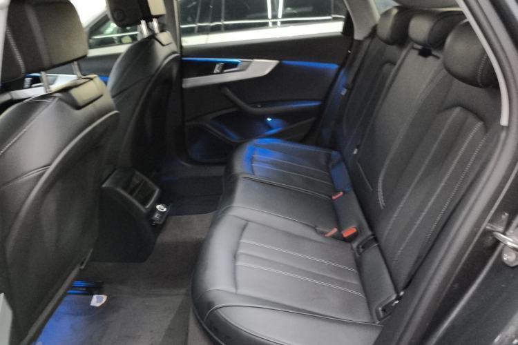 Used Audi A4L 2024 40 TFSI Fashion Dynamic Model
