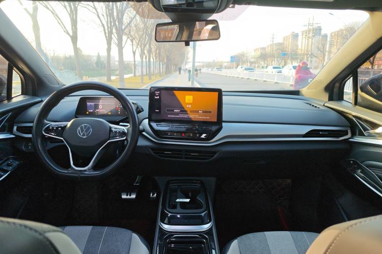 Used Volkswagen ID.4 CROZZ 2021 Long-Range PURE+ Two-Wheel Drive Version
