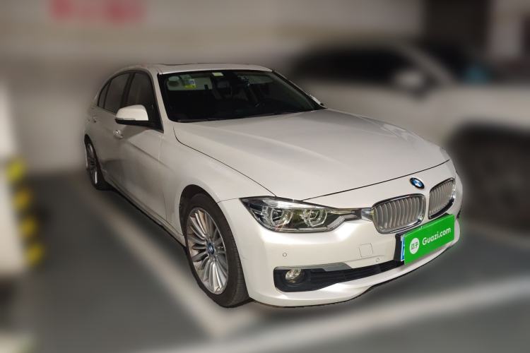 Used BMW 3 Series 2018 320Li Fashion Model Front Right 45 Deg