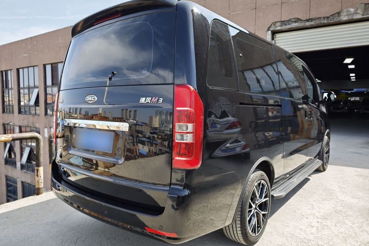 Used JAC Refine M3 2022 PLUS 1.5T 7-Seater Standard Model
