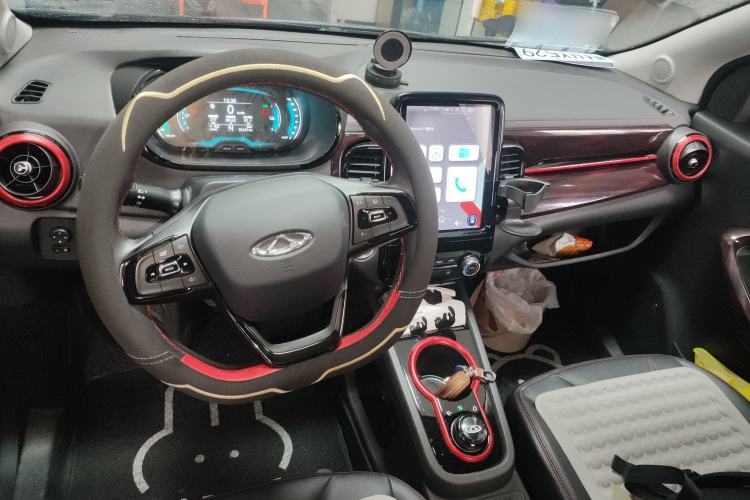 Used Chery QQ Little Ant 2022 Revised Version Sweet Pink Edition Half-Sugar Version Lithium Iron Phosphate 30.7 kWh 30 kW 301 km
