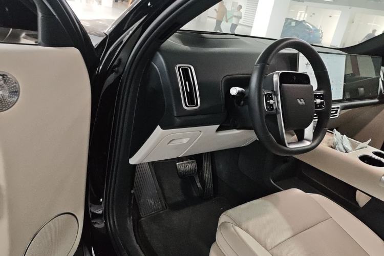 Used Li Auto L9 2025 Ultra Smart Refreshed Edition