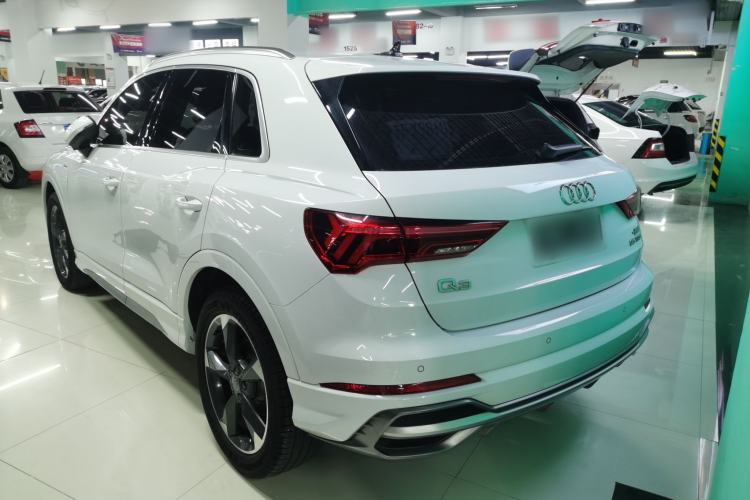 Used Audi Q3 2020 35 TFSI Fashion Dynamic Model