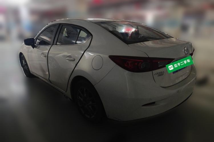 Used Mazda 3 Axela 2016 Sedan 1.5L Automatic Comfort Model