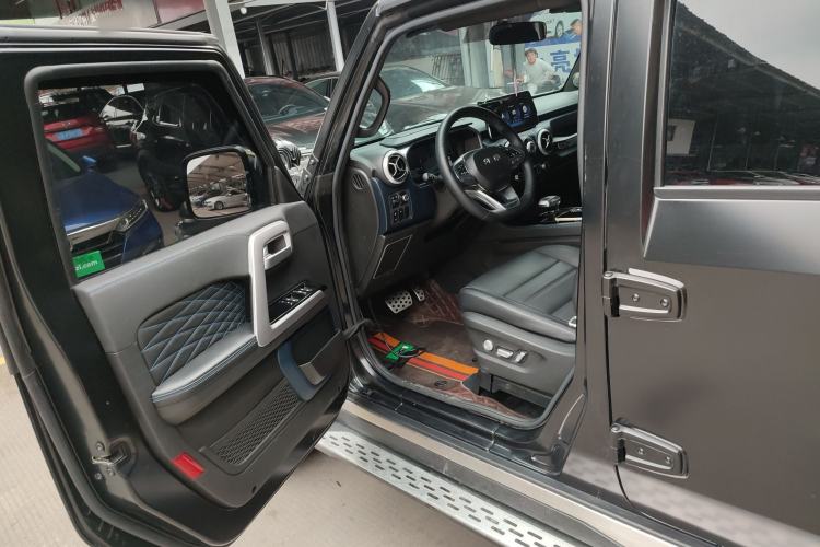 Used BAIC Off-Road BJ40 2024 2.0D Blade Hero Glory Edition Driver Seat