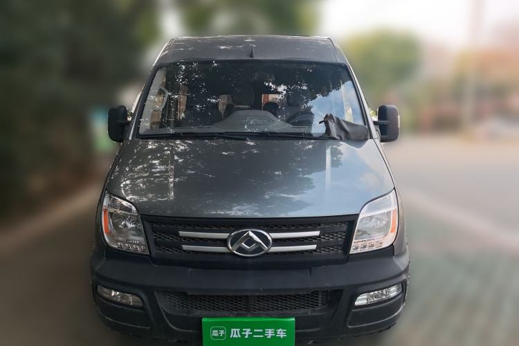 Used SAIC MAXUS Xintu V80 2019 2.5T Classic AMT Aoyuntong Facelifted Short-Wheelbase Mid-Roof 5/6-Seater Front