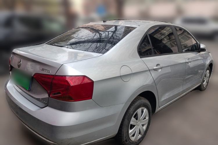 Used Volkswagen Jetta 2017 1.5L Manual Fashion Edition