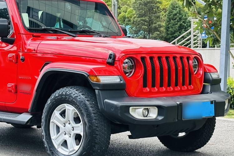 Used Jeep Wrangler 2019 2.0T Sahara Four-Door Version China VI Emission Standard