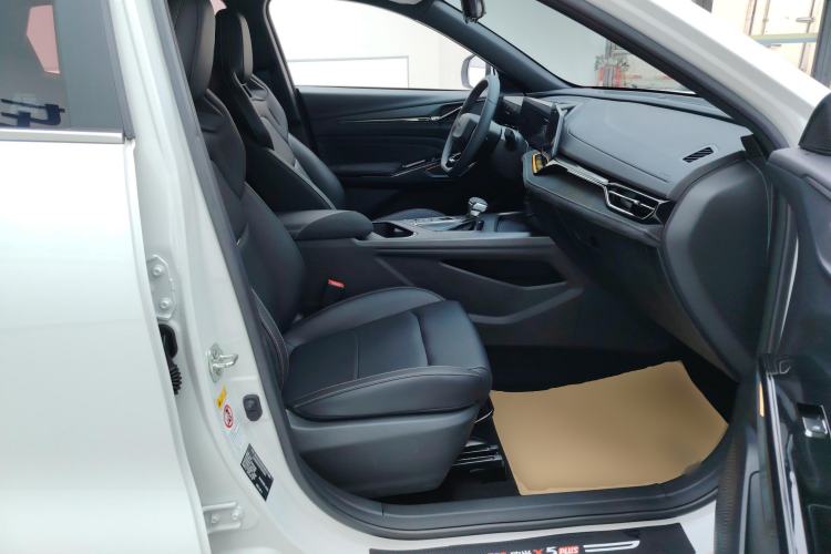 Used Oshan X5 PLUS 2023 Revised 1.5T DCT Pioneer Edition
