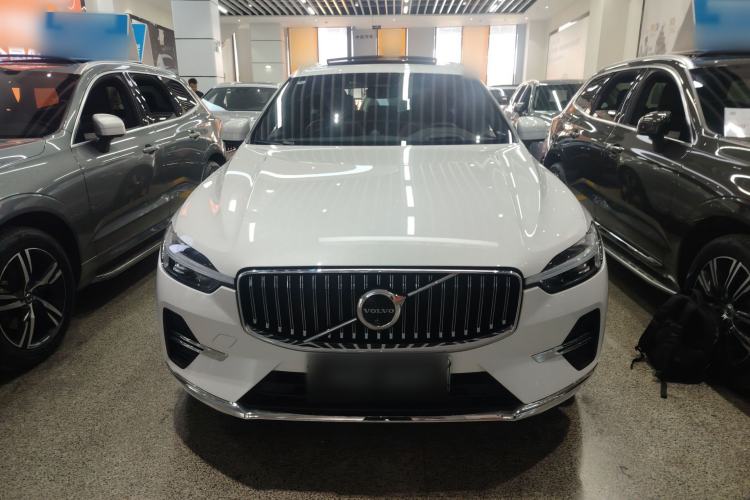 Used Volvo XC60 New Energy 2024 T8 Plug-in Hybrid Long-Range All-Wheel Drive Smart Luxury Edition Front