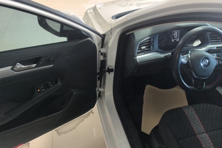 Used Volkswagen Lamando 2019 230TSI DSG Fashion Edition China VI