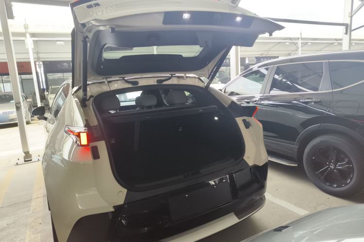 Used Lynk & Co Z20 2025 530 km Range Rear-Wheel Drive Max