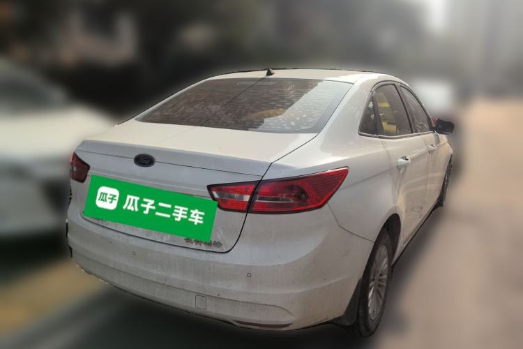 Used Ford Escort 2015 1.5L Manual Comfort Model
