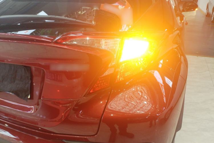 Used Toyota IZOA 2018 2.0L Yichi Version China VI Standard Right Rear Taillight