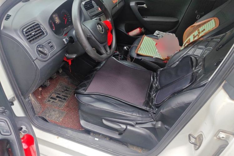 Used Volkswagen Polo 2014 1.4L Manual Fashion Edition Driver Seat