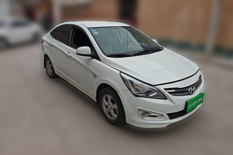 Used Hyundai Verna (older generation) 2014 1.4L Manual Smart GLS Trim
