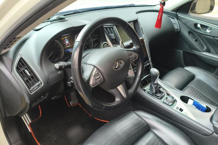 Used Infiniti Q50 2014 3.5L Hybrid Flagship Edition