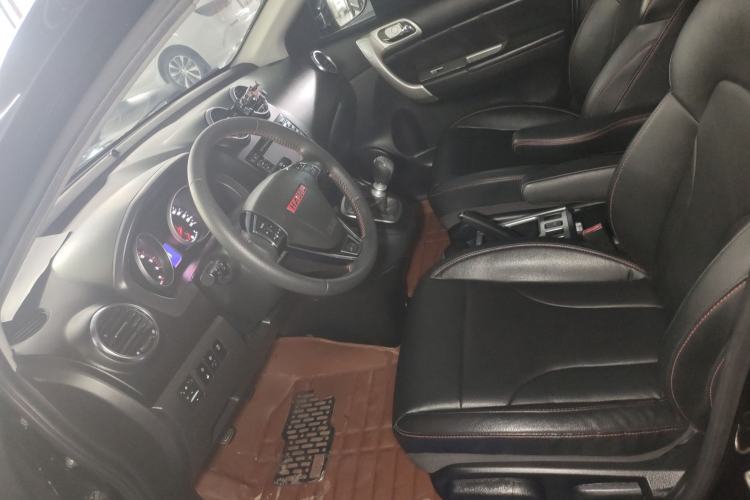 Used Haval H6 2013 Upgraded Model 1.5T Manual Two-Wheel Drive Elite Version
