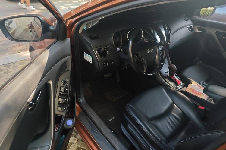 Used Hyundai Elantra (5th Generation / Langdong) 2012 1.6L Automatic Prestige Model