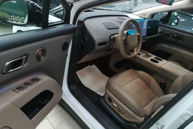 Used Li Auto i8 2025 Model Standard Version Driver Seat