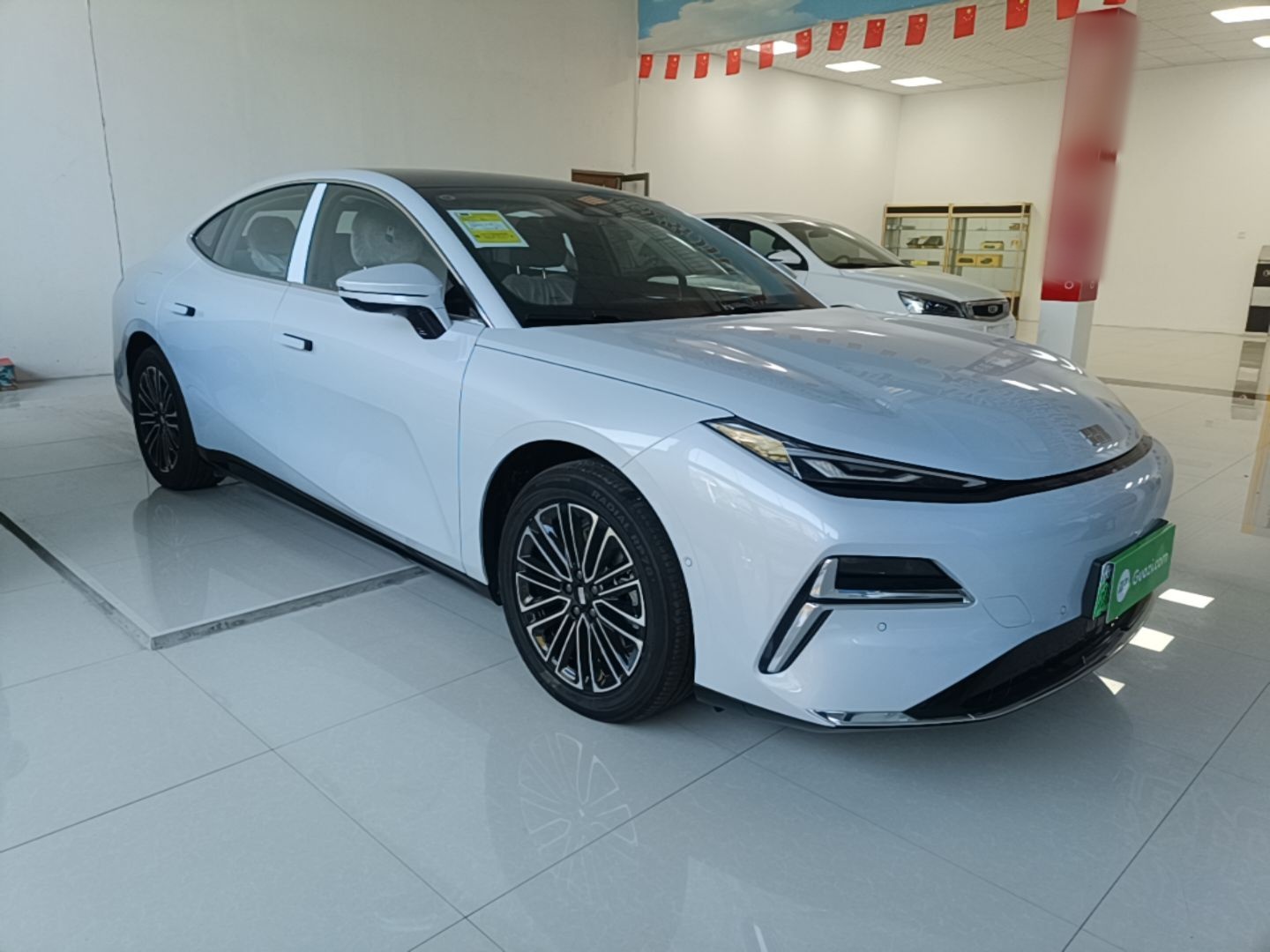 Geely Galaxy 8 2025 60km EM-i Luxury Edition - Luxury Enjoyment — снимка 3