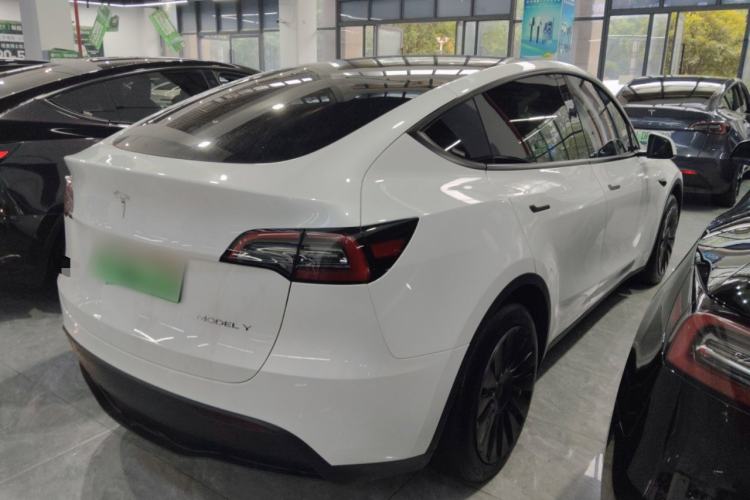 Used Tesla Model Y 2024 Rear-Wheel-Drive Version
