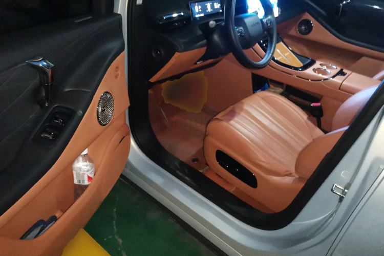 Used AION V 2024 Aion Tyrannosaurus 650 Smart Premium Edition Driver Seat