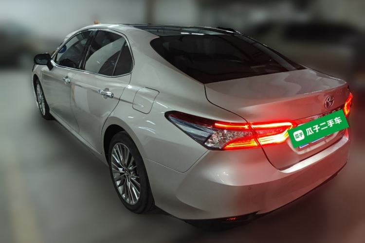 Used Toyota Camry 2019 Dual-Engine 2.5 HG Luxury Edition China VI Standard
