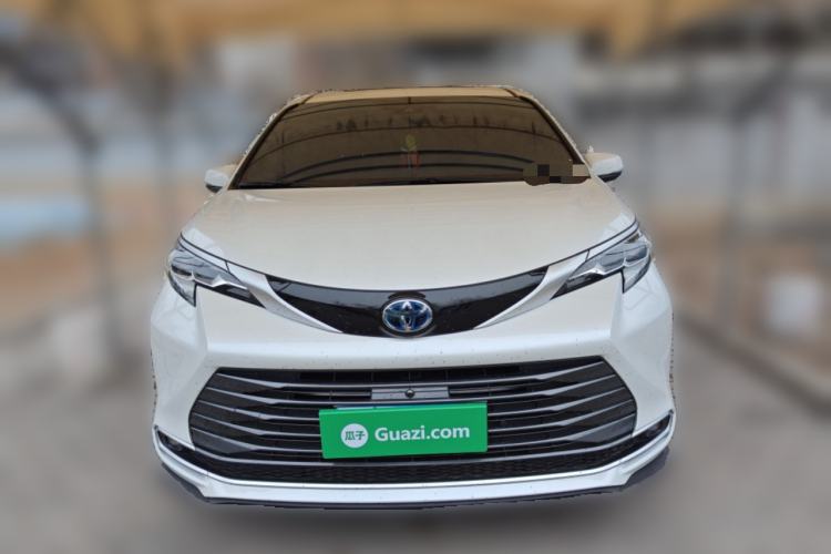 Used Toyota SIENNA 2021 2.5L Hybrid Ultimate Edition Front