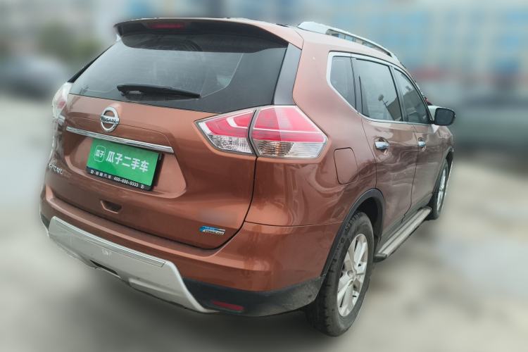Used Nissan X-Trail 2014 2.5L CVT Leading Edition 4WD Rear Right 45 Deg