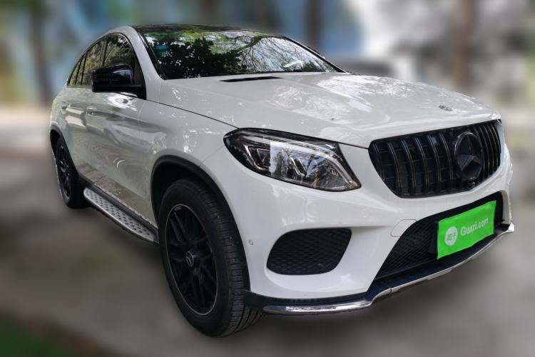 Used Mercedes-Benz GLE Coupe 2017 GLE 400 4MATIC Coupe SUV Front Right 45 Deg