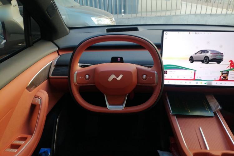 Used ONVO L60 2024 60 kWh All-Wheel Drive