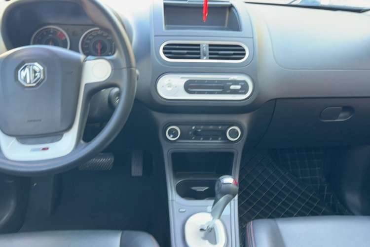 Used MG 3SW 2015 1.5L AMT Elite Model