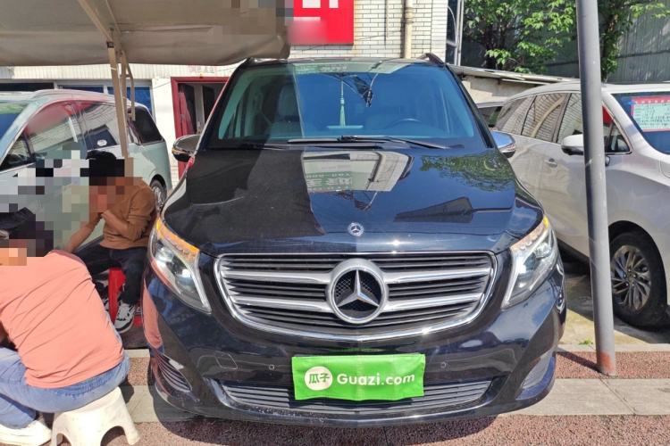 Used Mercedes-Benz V-Class 2018 V 260 Avantgarde Edition China VI Front