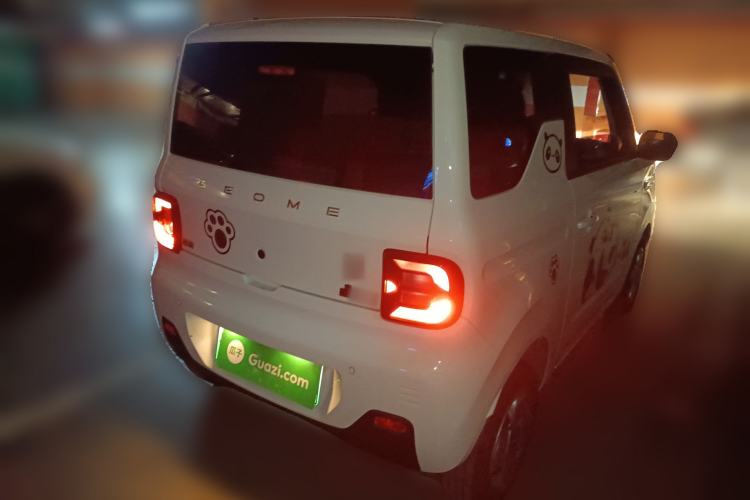 Used Geely Galaxy Panda 2023 Panda Mini 200km Endurance Bear
