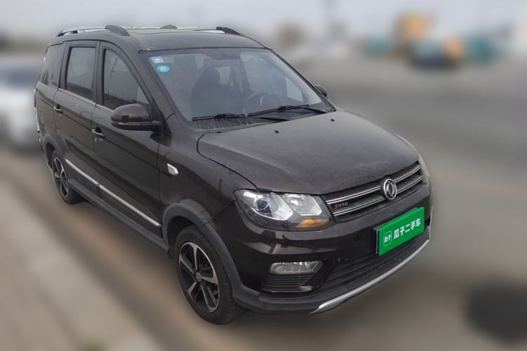 Used Dongfeng Fengon 370 2020 S370 1.5L Manual Luxury 7-Seater Front Right 45 Deg