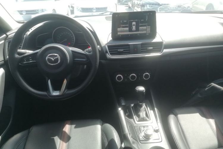 Used Mazda 3 Axela 2017 Sedan 1.5L Automatic Comfort Model Emission Standard China V Center Console