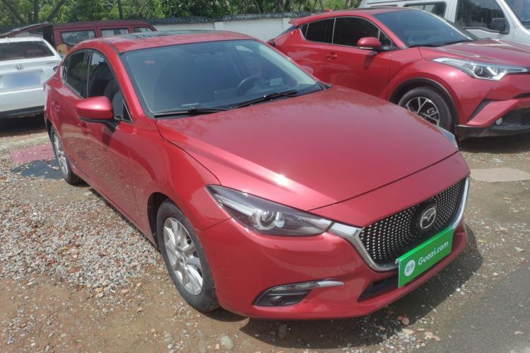 Used Mazda 3 Axela 2019 Cloud-Controlled Sedan 1.5L Automatic Luxury Model China VI Standard Front Right 45 Deg