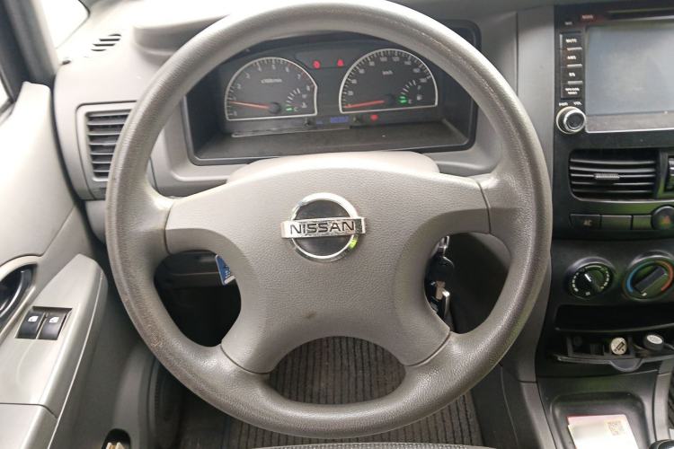 Used Dongfeng Shuaike 2011 1.6L Manual Commercial 5-Seater