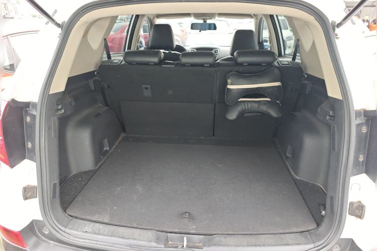 Used BYD Song 2016 GaiShi Edition 1.5TI Manual Elite Model Trunk