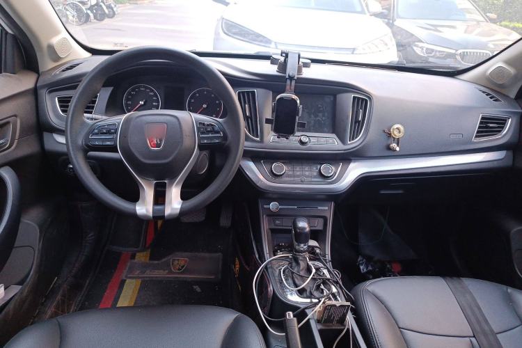 Used Roewe 360 2018 PLUS 1.5L Automatic Luxury Edition Center Console